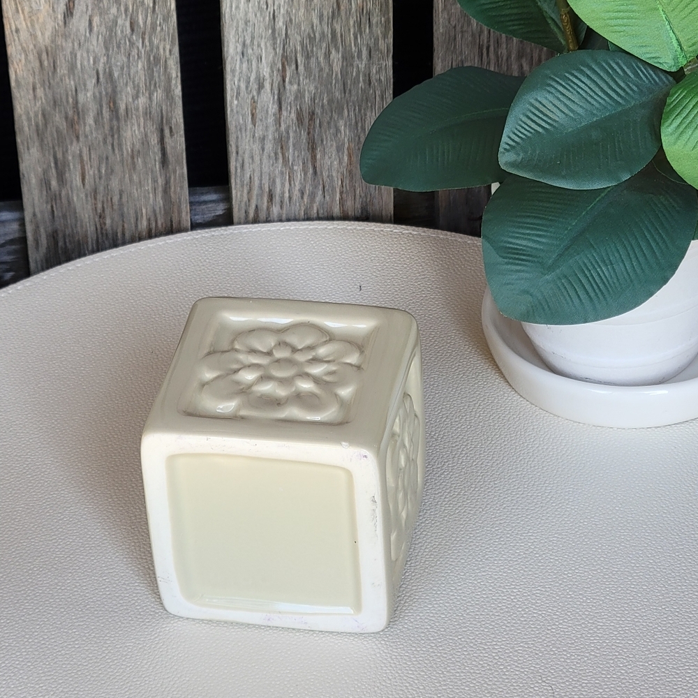 Embossed Floral Ivory Square Ceramic Container - Picture 6 of 6
